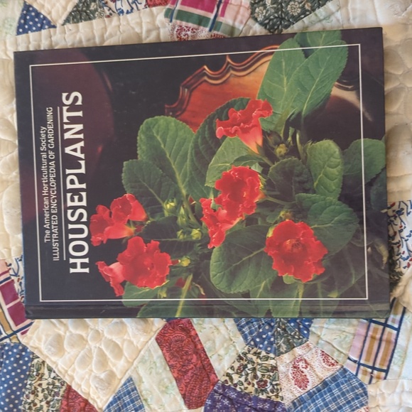 Bundle of 2 Gardening Encyclopedias Hard Cover by AHS - Picture 4 of 4